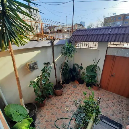 לינה וארוחת בוקר 53 טיראנה
